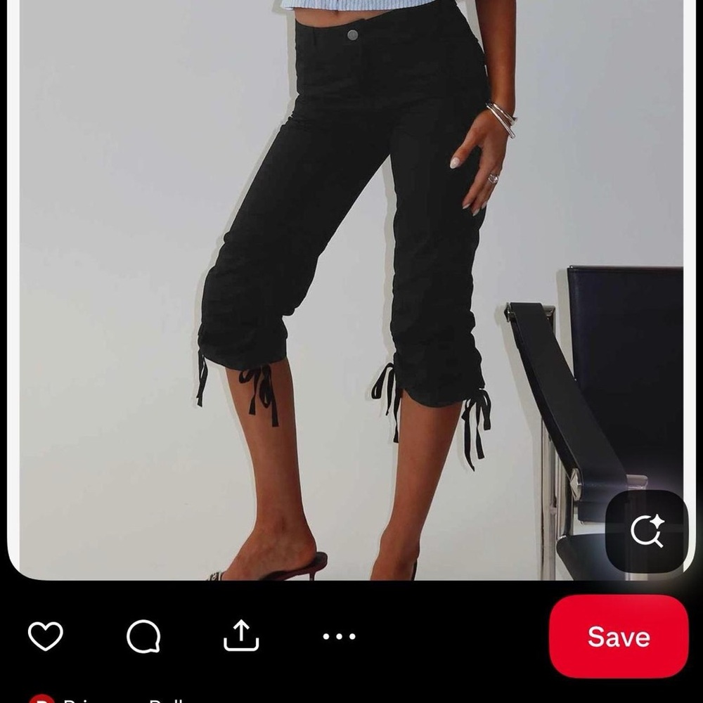 Younique Navy Black Capri Pants with Button Front - Picture 4 of 4